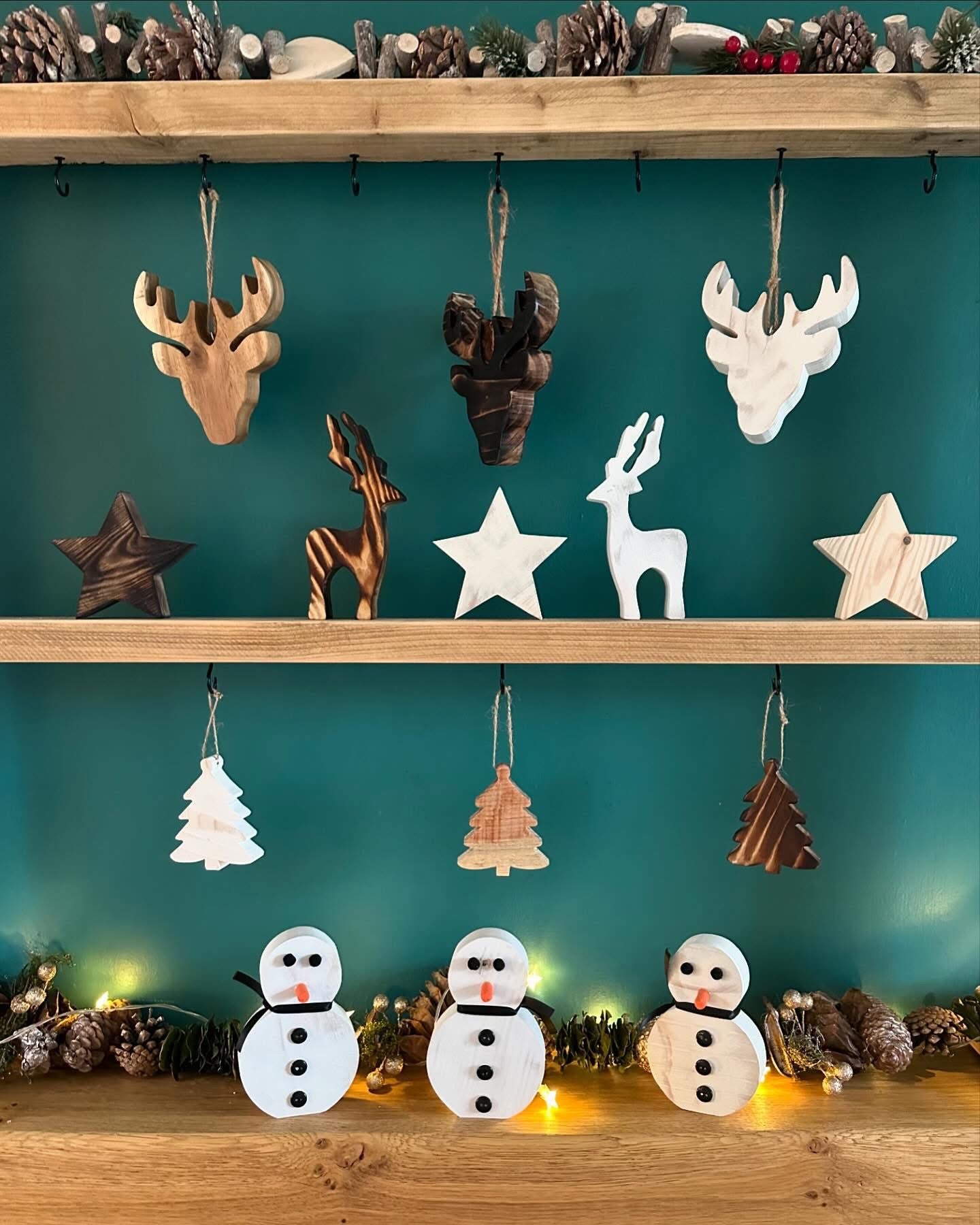 Warmth in Wood: Christmas Collection